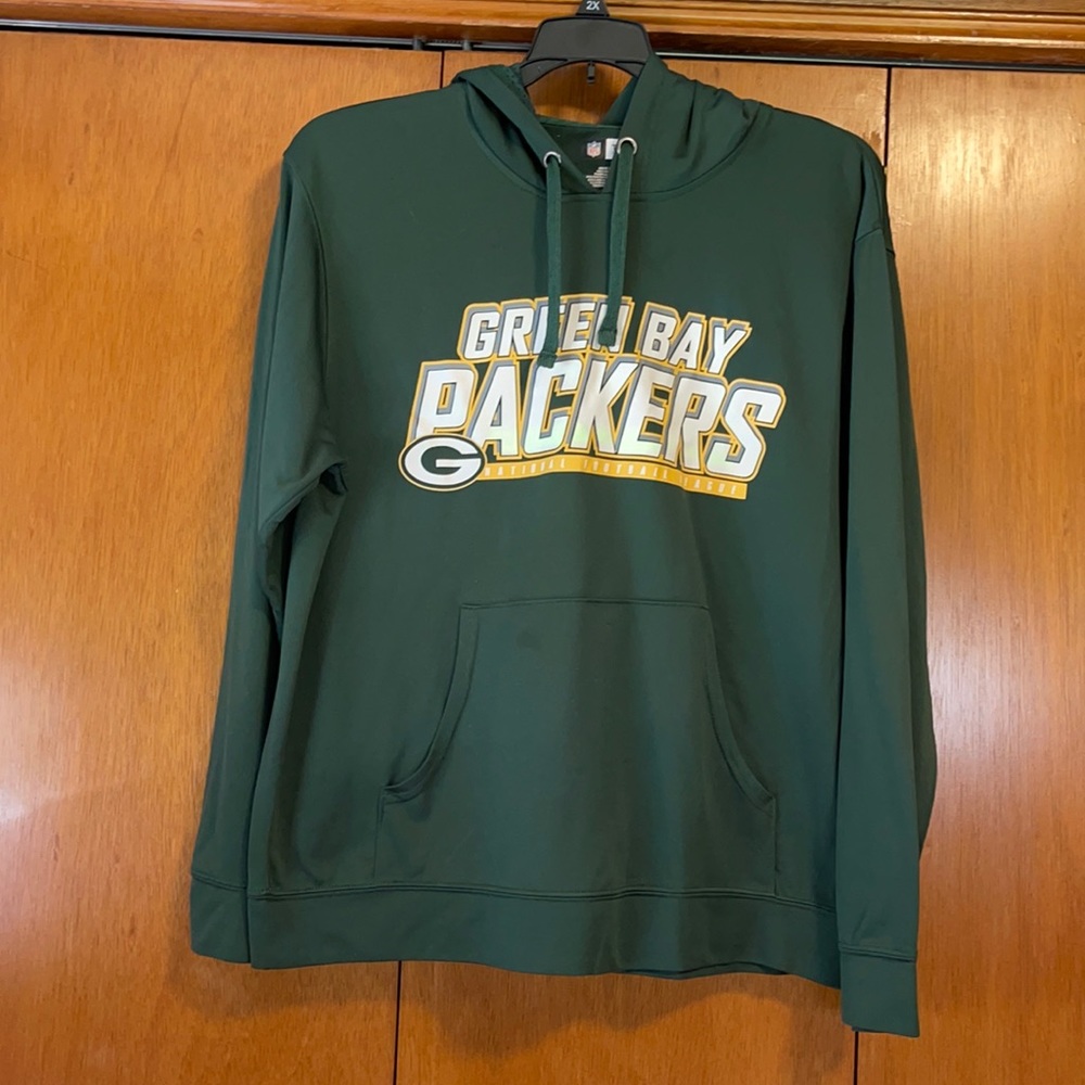 ⭐️Packers hooded top.  Size M